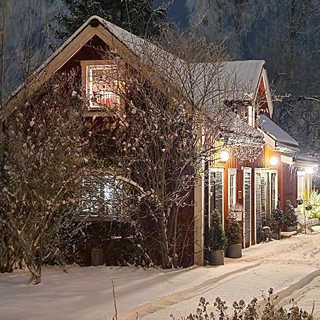 Gardshus Med Spabad Utomhus Vadstena Εξωτερικό φωτογραφία